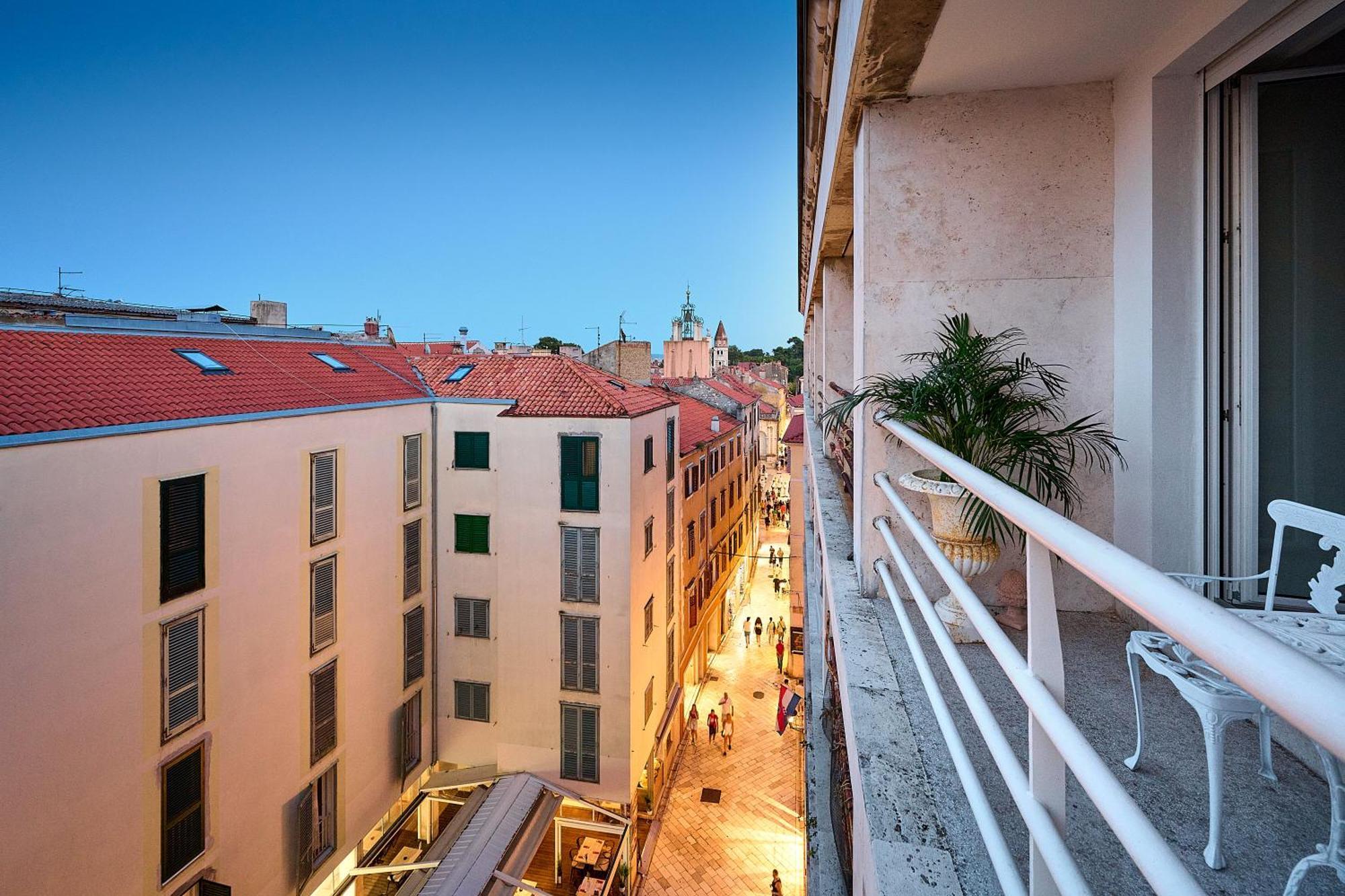 The Central Pearl Apartment Zadar Eksteriør billede