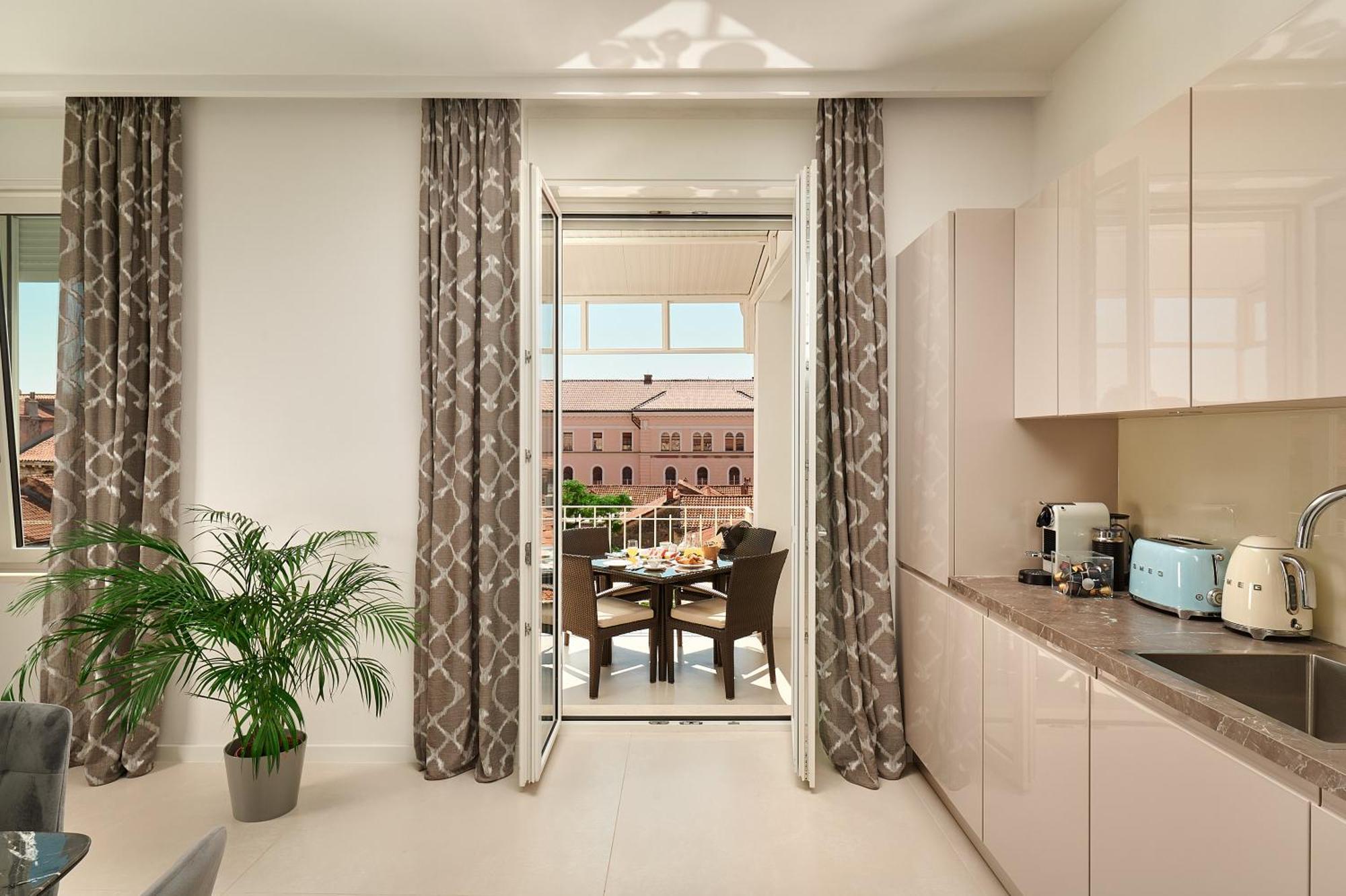 The Central Pearl Apartment Zadar Eksteriør billede